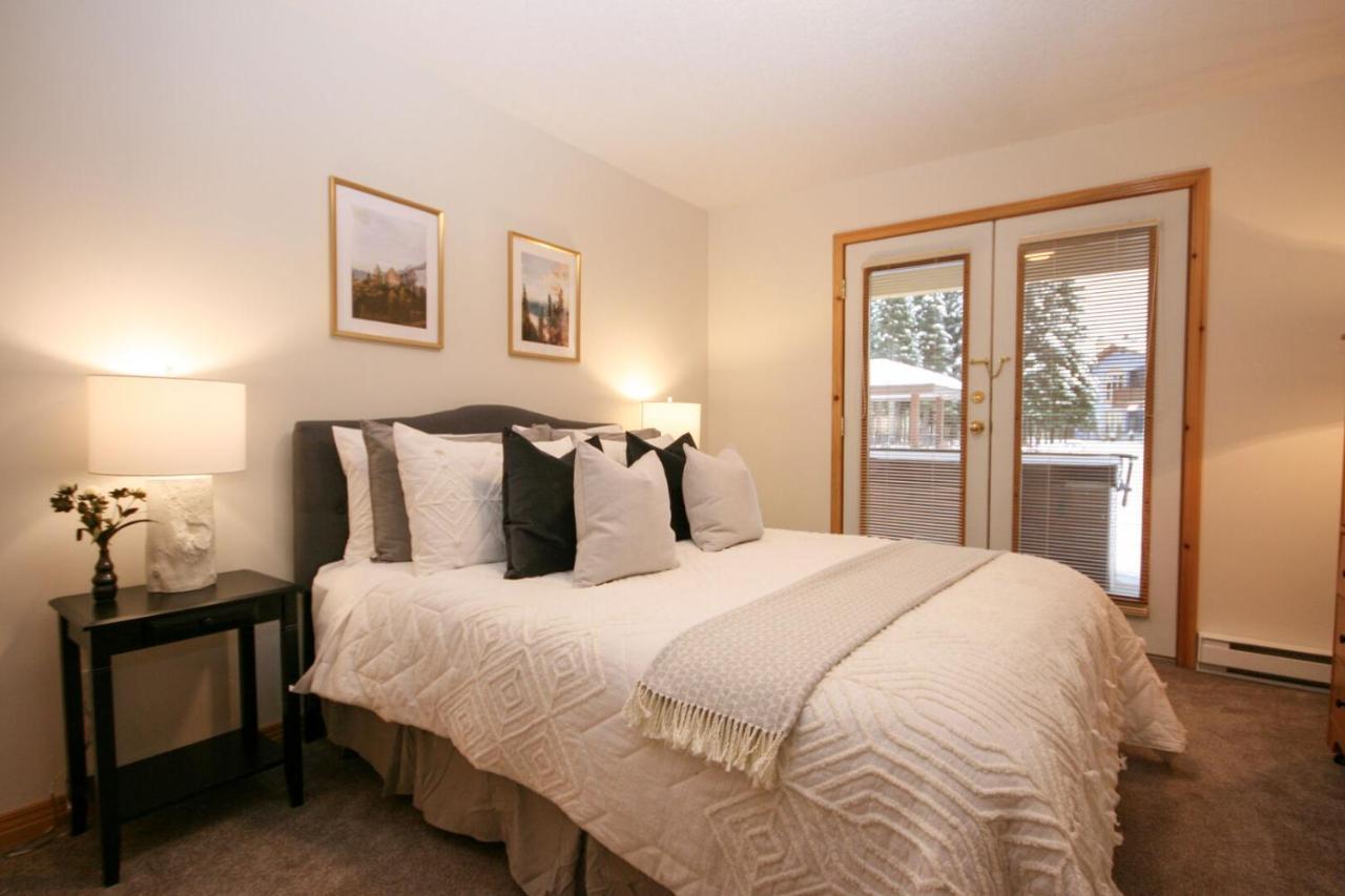 Crystal Forest 2Br Ski In Ski Out With Private Hot Tub Sun Peaks Extérieur photo