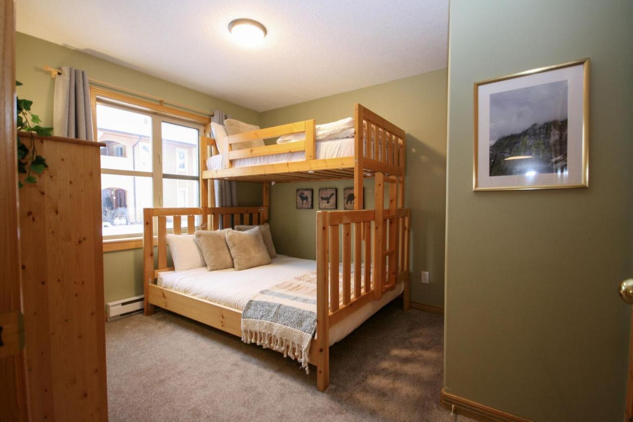 Crystal Forest 2Br Ski In Ski Out With Private Hot Tub Sun Peaks Extérieur photo